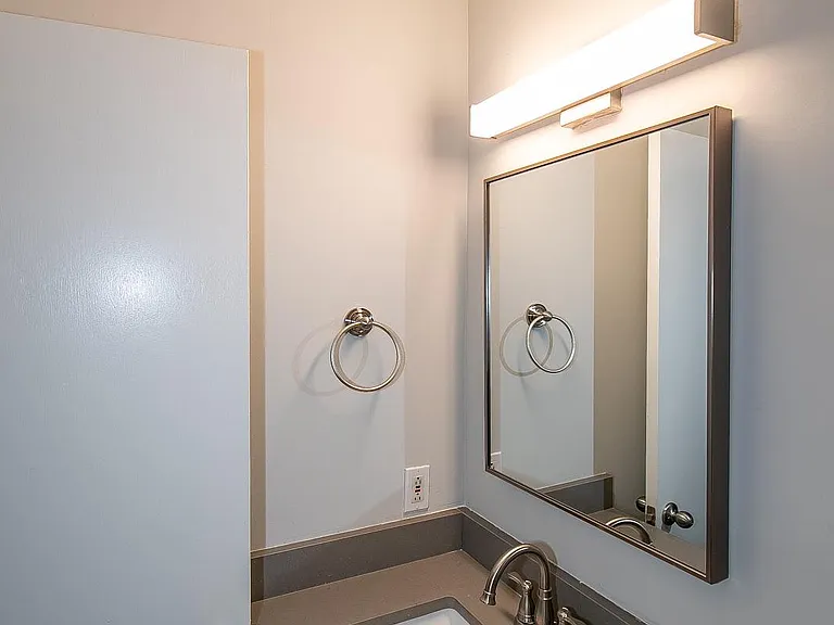 3941 Kensington Dr — Photo 18