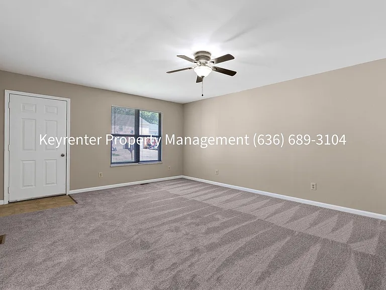 419 Omar Ct — Photo 14