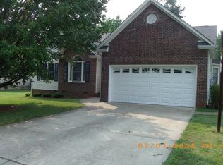 2709 Delaney Dr, Burlington, NC 27215