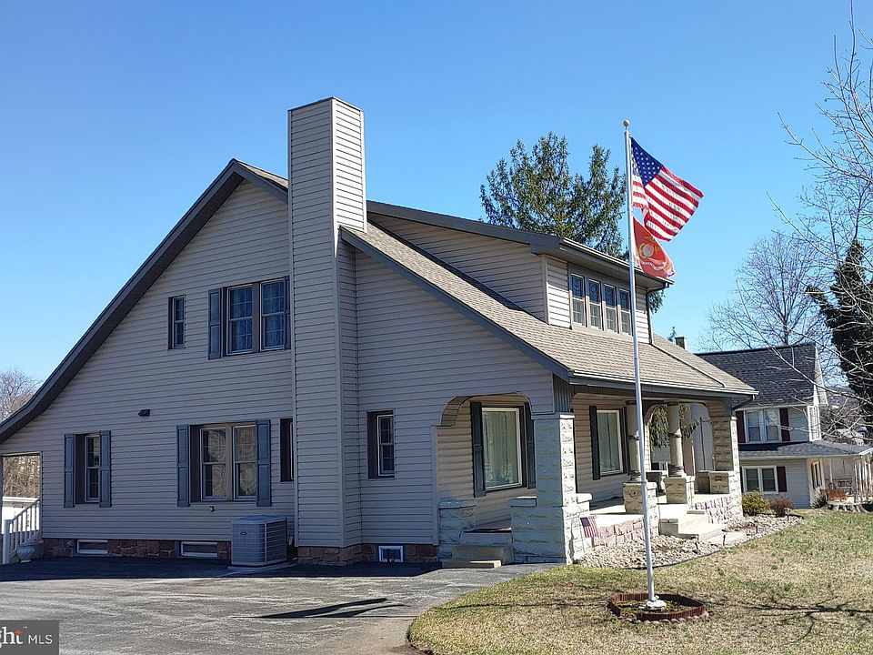 2nd image of 268 W Main St
