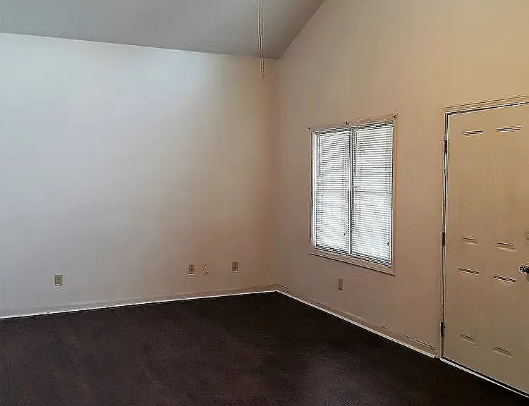 1810 Magazine St — Photo 14