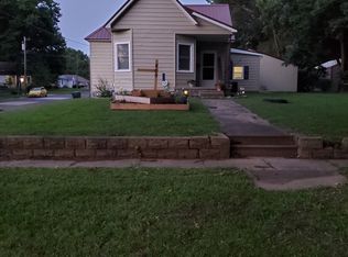 800 S Main St, Clinton, MO 64735