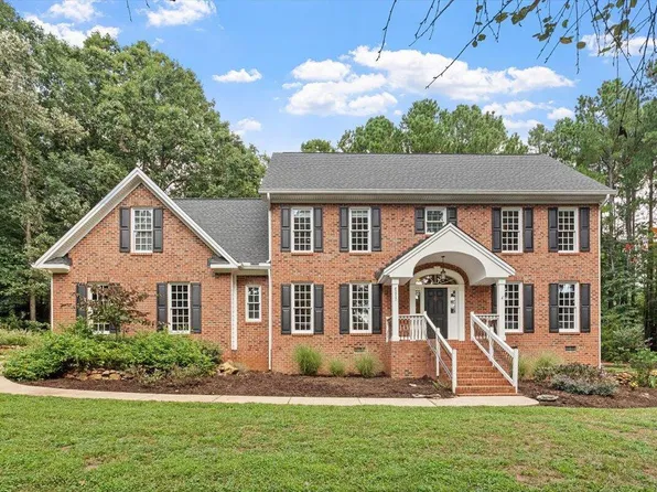 6217 Therfield Dr, Raleigh, NC 27614
