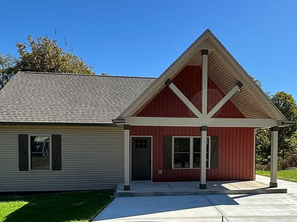 951 Cumberland Heights Rd, Clarksville, TN 37040