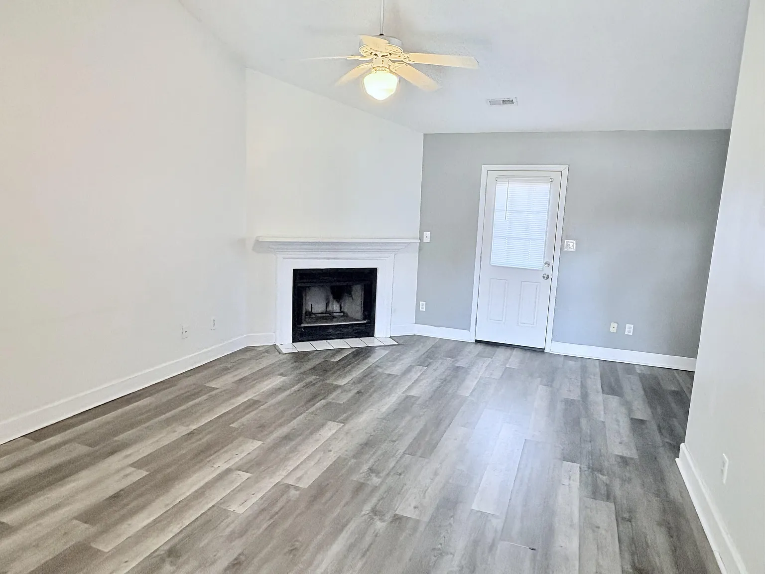 418 Eucalyptus Lane - 1 — Photo 4