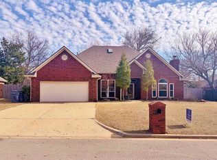 3105 NE Heritage Dr, Lawton, OK 73507