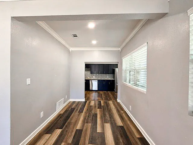 315 W Market St — Photo 11