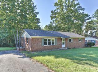 207 Shaw Rd, Hamlet, NC 28345