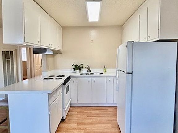5th image of 1491 Bassett Dr APT 9