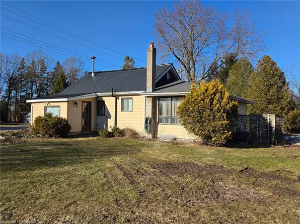 330 Sligo Rd W, Wellington North, ON N0G 2L1