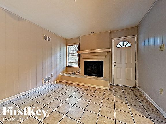 3rd image of 4957 Wooddale Ave