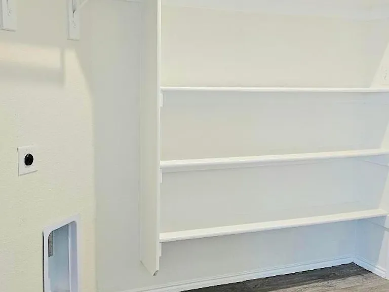 pantry/utility room