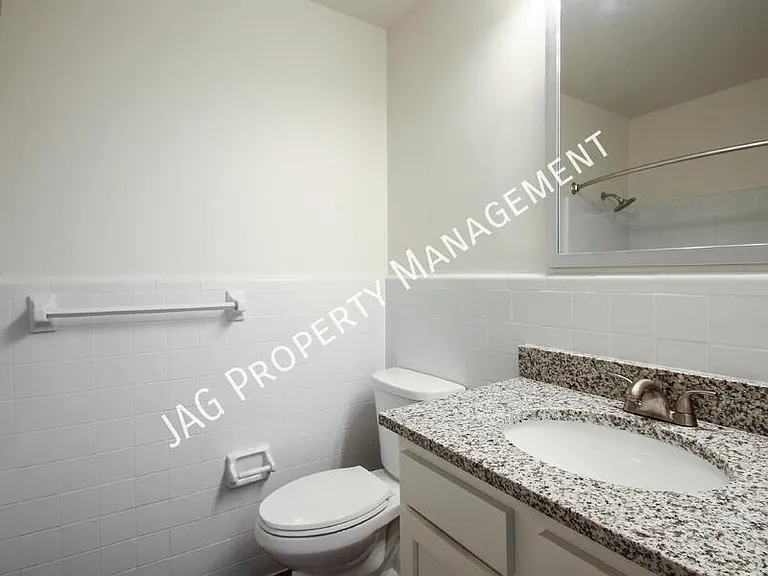 1426 Berrier St #4 — Photo 16