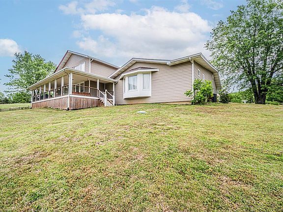 4th image of 205 Blue Chip Farm Rd
