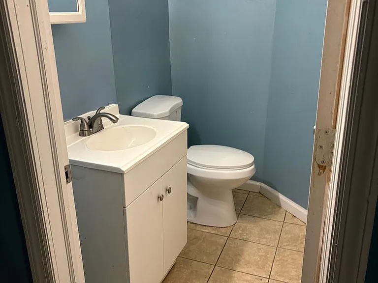 42 Fabyan Pl — Photo 4