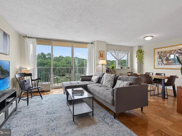 1225 Martha Custis Dr APT 709, Alexandria, VA 22302