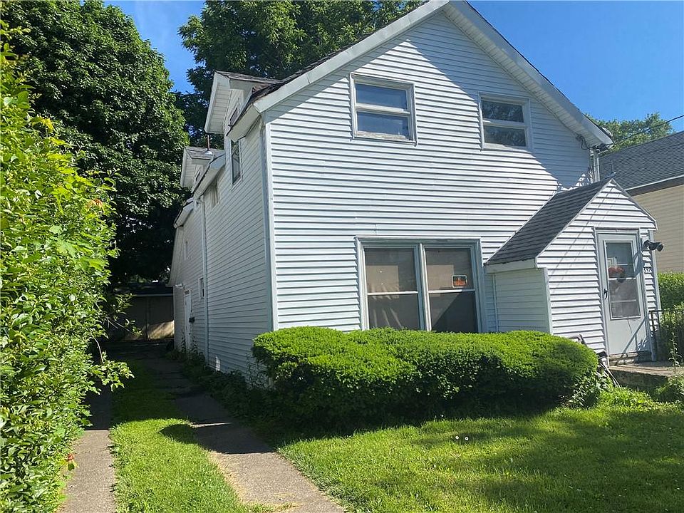 2nd image of 837 E 22nd St