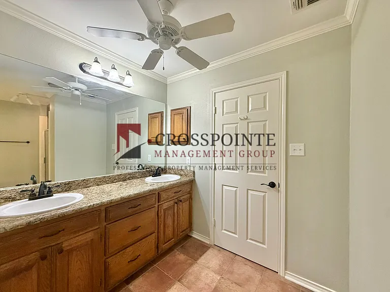 3308 Moss Gln — Photo 25