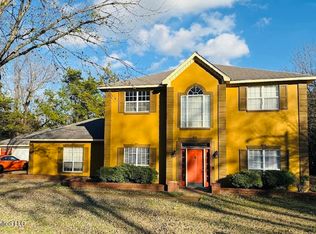 2311 Shady Wood Dr, Tupelo, MS 38801