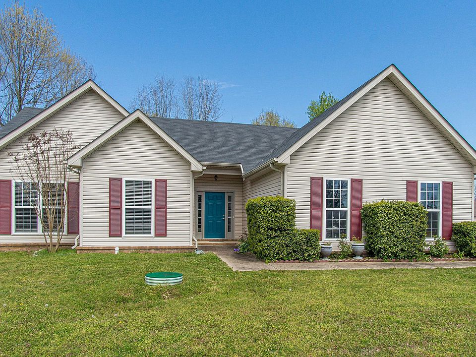 1st image of 456 Stones River Ln