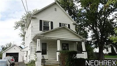 322 Cherry Ave photo 1