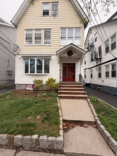 29 Waldo Ave #2 Photo 1
