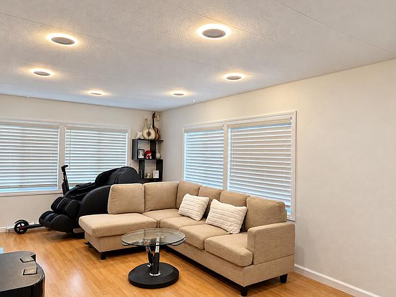 3rd image of 411 Lewis Rd Spc 423