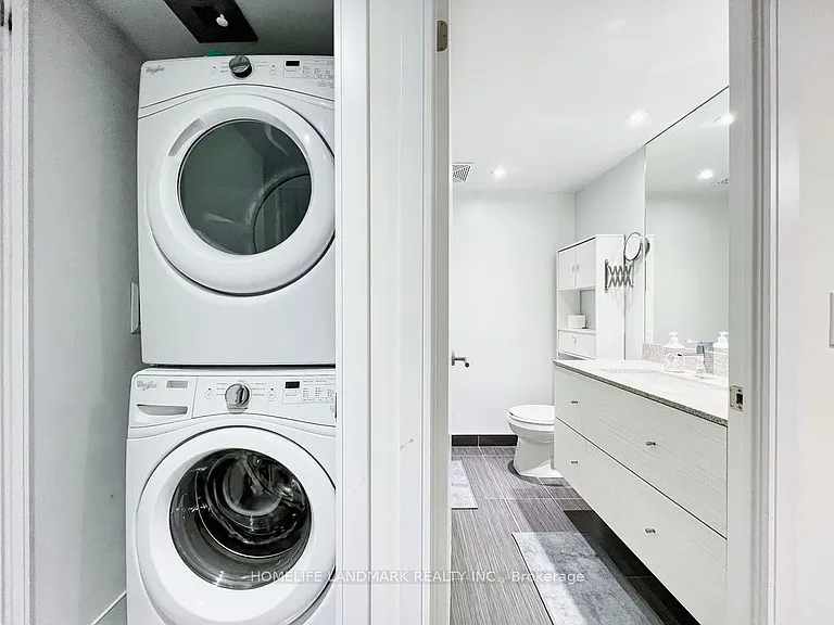 525 Adelaide St W #1620 — Photo 4