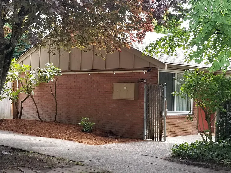 Street view - single family home neighborhood