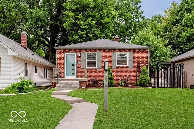 4236 Winthrop Ave — Photo 1