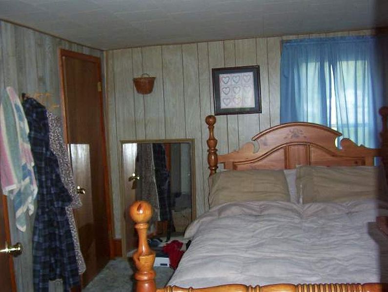 5th image of 665 BARNERVILLE Road