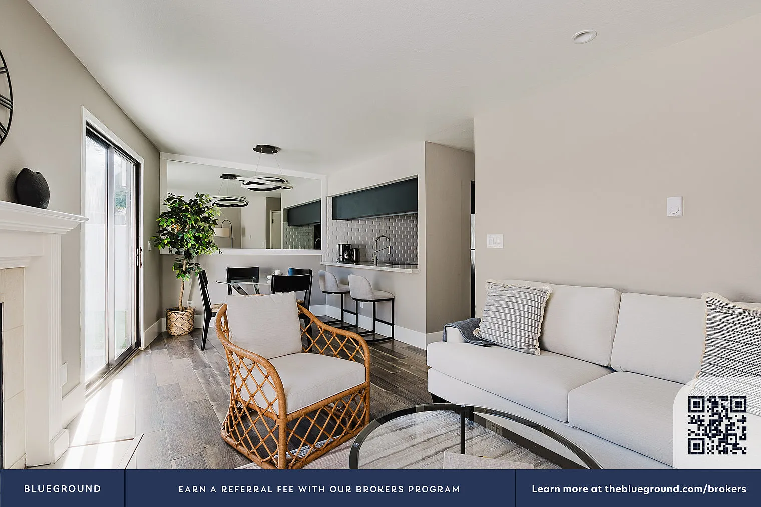 2 bed, 2.5 bath, 873 sqft, $3,760 — Photo 3