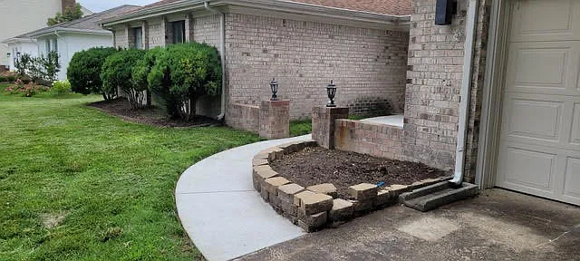 4 bed, 2.5 bath, 2609 sqft, $3,000 — Photo 3