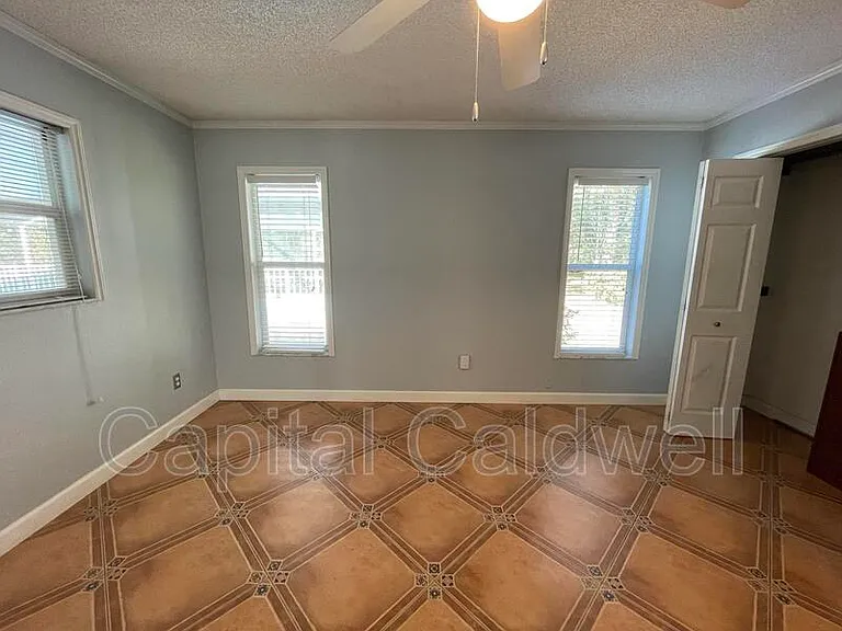 12813 Starling Dr — Photo 25