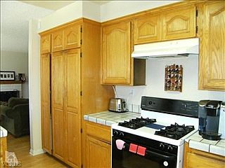 4th image of 1140 Escalon Dr