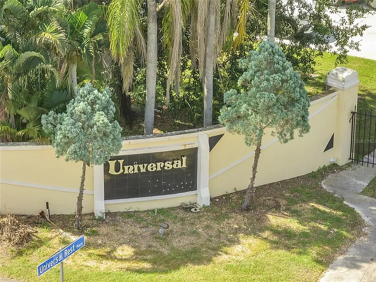 1028 Universal Rest Pl — Photo 46