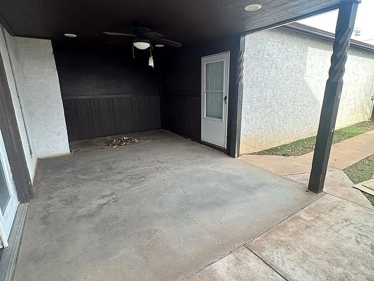 1411 Hickory St — Photo 20
