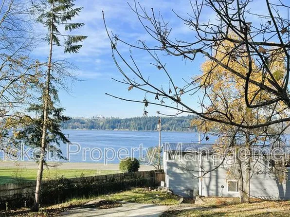 4619 Beach Dr E, Pt Orchard, WA 98366