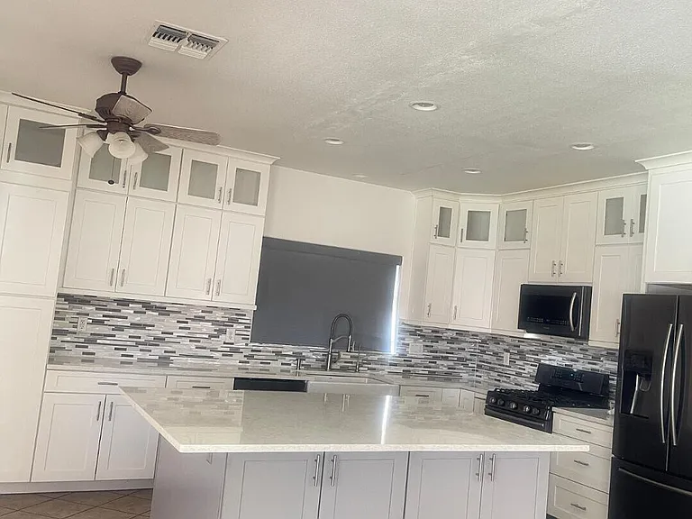 8345 W Pontiac Dr — Photo 14