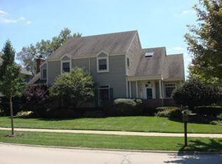 873 Sheehan Ave, Glen Ellyn, IL 60137