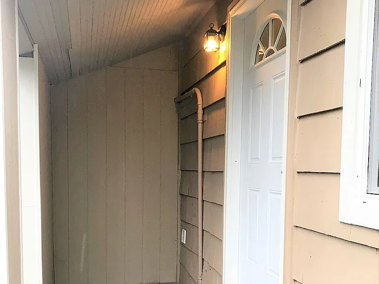 125 Acorn St — Photo 21