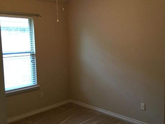 5th image of 2237 Colby Ln