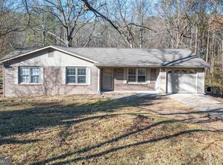 102 Squire Dr, Calhoun, GA 30701