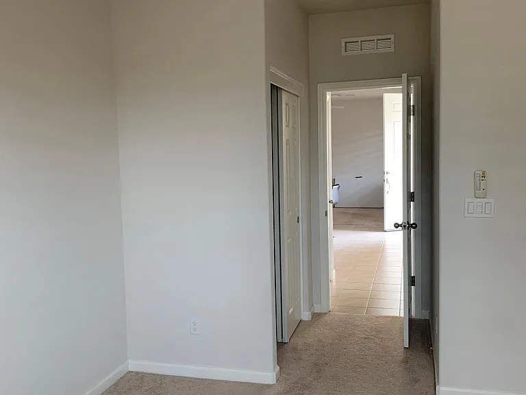 651 W Trevor Dr — Photo 13