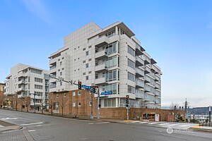3rd image of 320 Washington Avenue #104