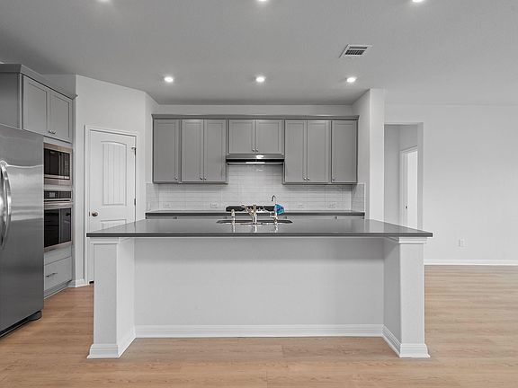 2nd image of 4522 Royal Oak Blvd