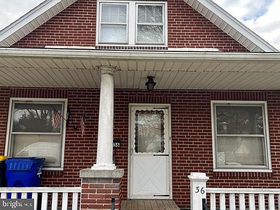 2nd image of 36 W Washington St