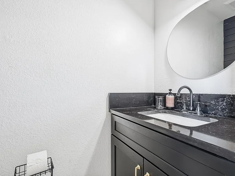 6440 Knoll Ridge Dr — Photo 27