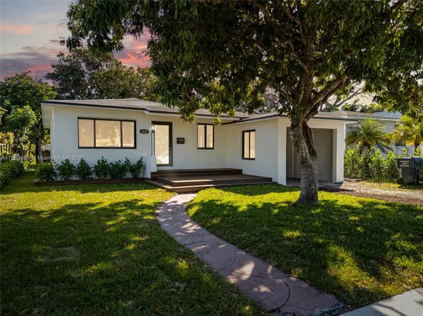 2442 Grant St, Hollywood, FL 33020