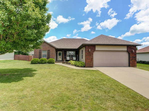 754 N Lexington Avenue, Republic, MO 65738